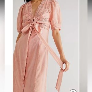NWT! Free People Endless Summer Keep It
Romantic Midi Dress XS